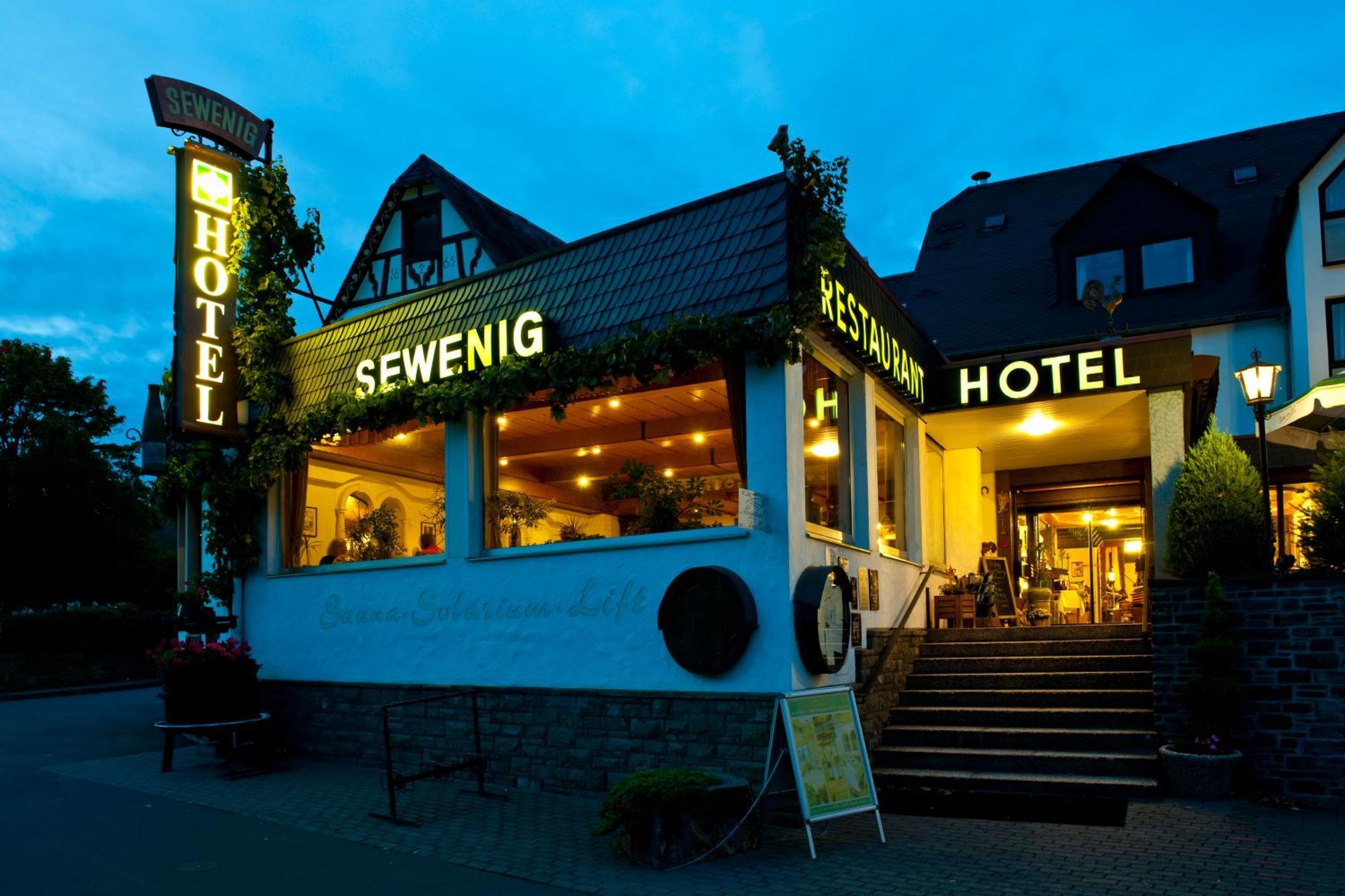 Hotel Sewenig Müden Екстериор снимка